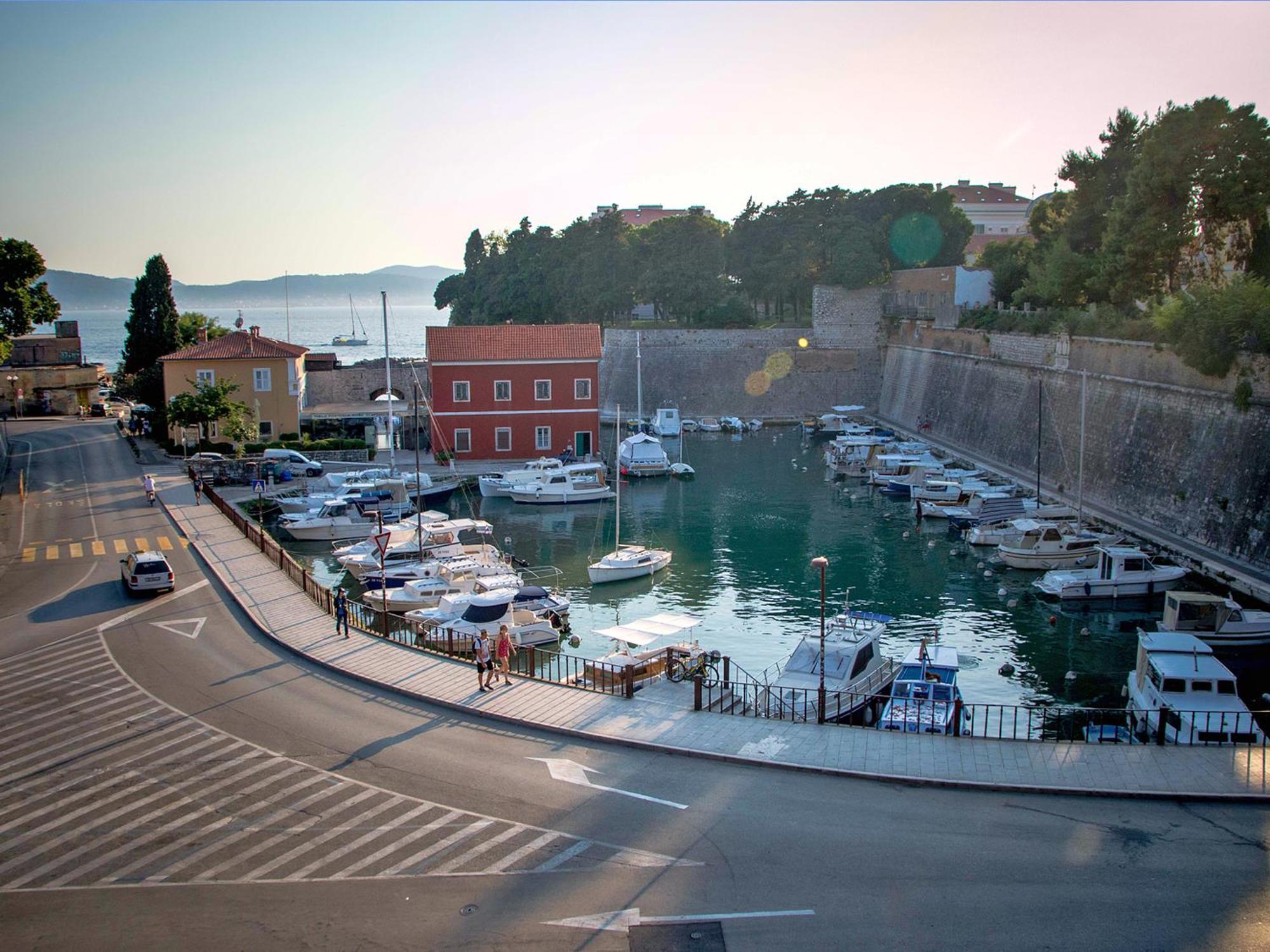 Apartments Anna Zadar Ruang foto