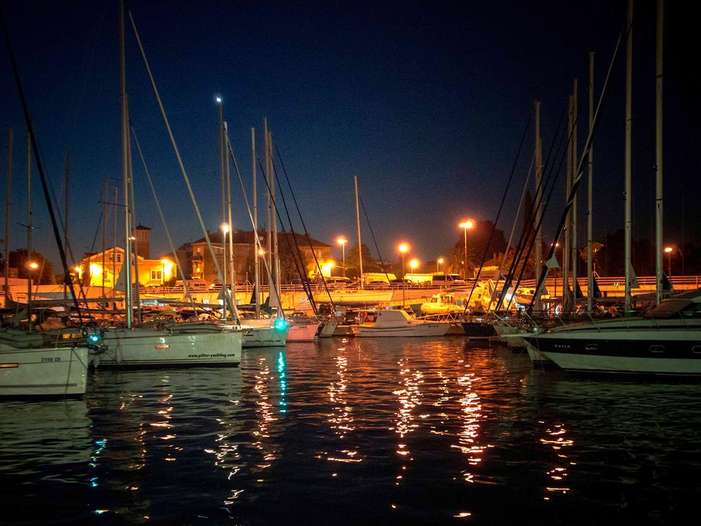 Apartments Anna Zadar Ruang foto